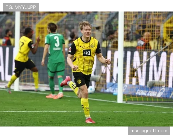 比赛脉络：勒沃库森在少一人情况下顽强守住平局，从客场带走一分